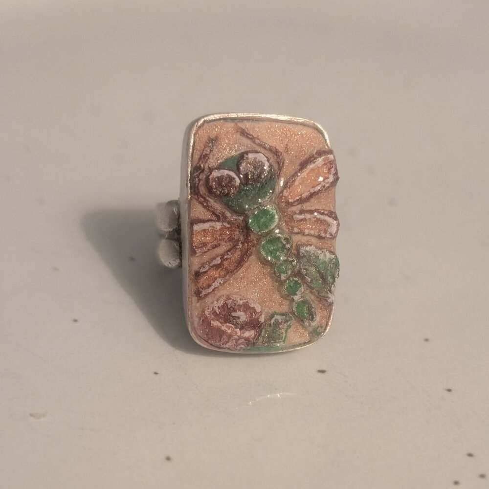 Hand-made and painted clay and resin statement ring. Silver-plated brass.